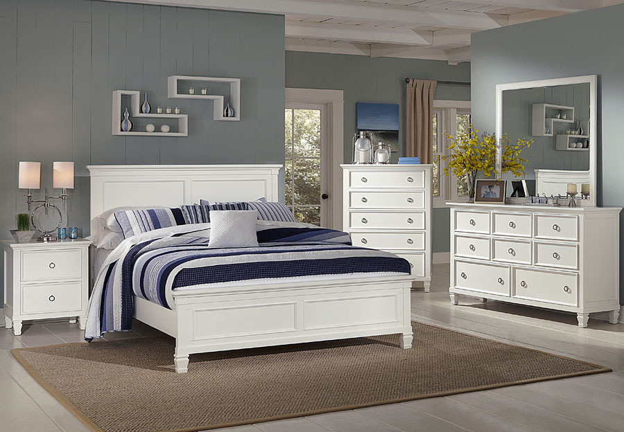 New Classic Tamarack White King Bed, Dresser, and Mirror