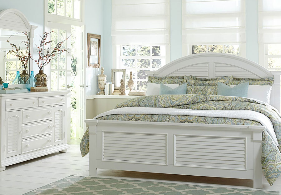 Liberty Furniture Summer House White Queen Bed, Dresser, and Mirror